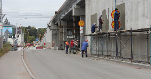 Реконструкцию путепровода на улице Циолковского в Нижнем Тагиле ведут одновременно на трех этапах